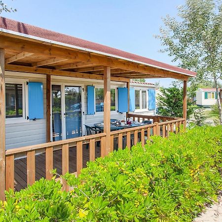 Mobile Home In The Rosolina Mare With A Shared Pool Exterior photo